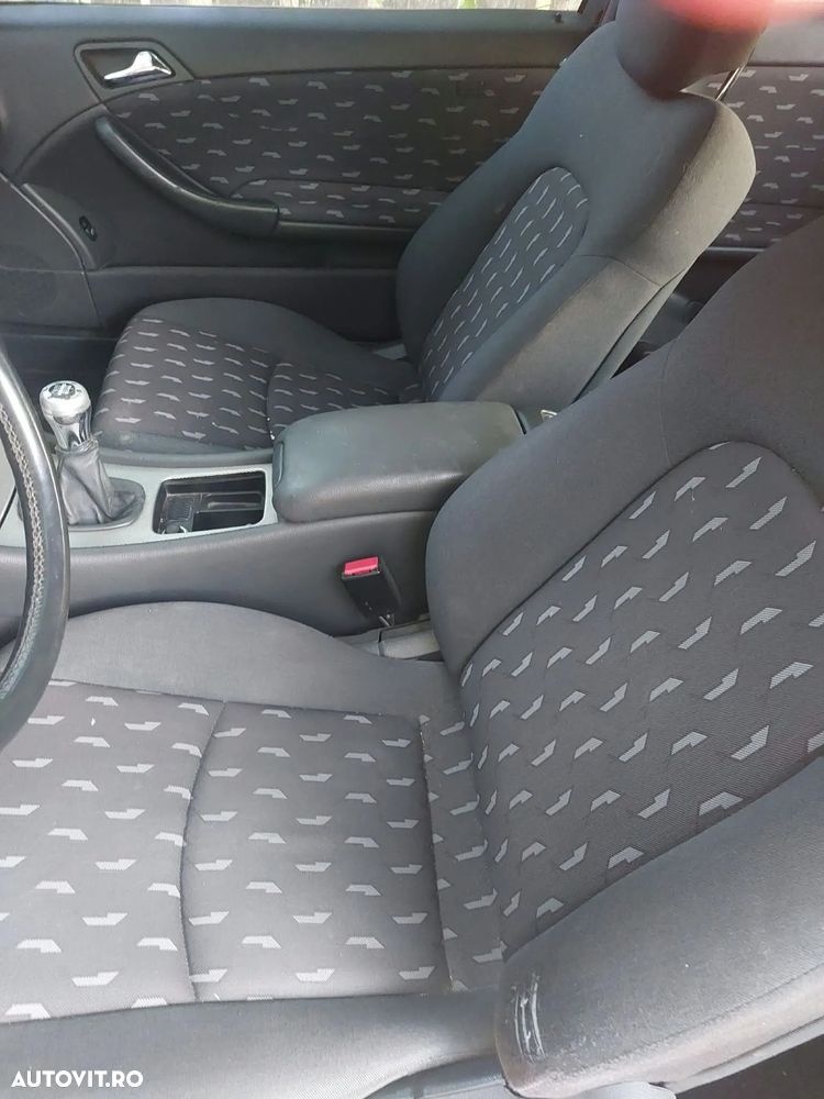 Mercedes-Benz CLC 200 - 3