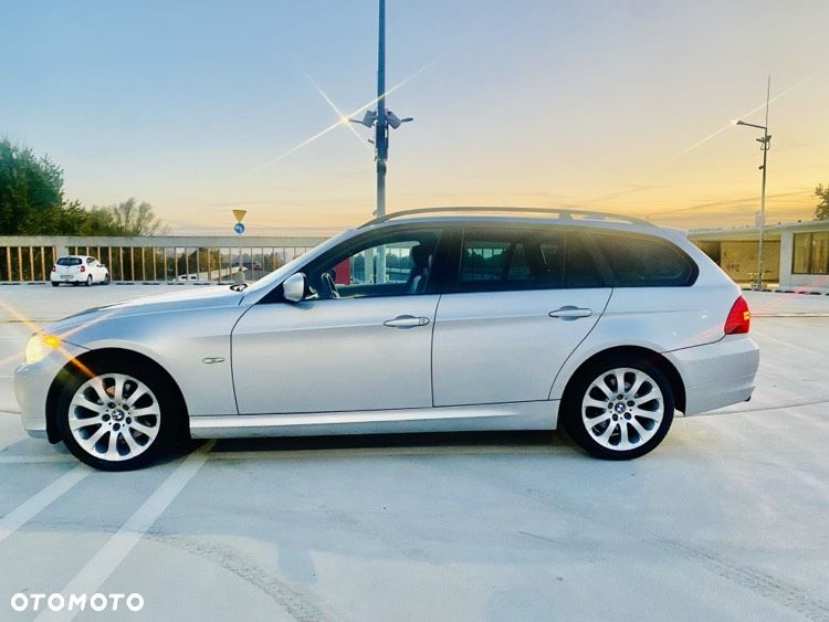 BMW Seria 3 320d xDrive DPF - 7