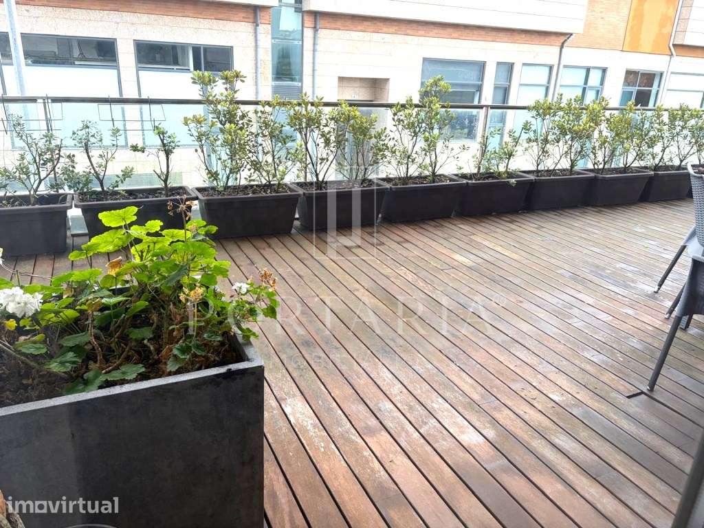Apartamento T4 com terraço e garagem fechada em Aveiro - Grande imagem: 5/34