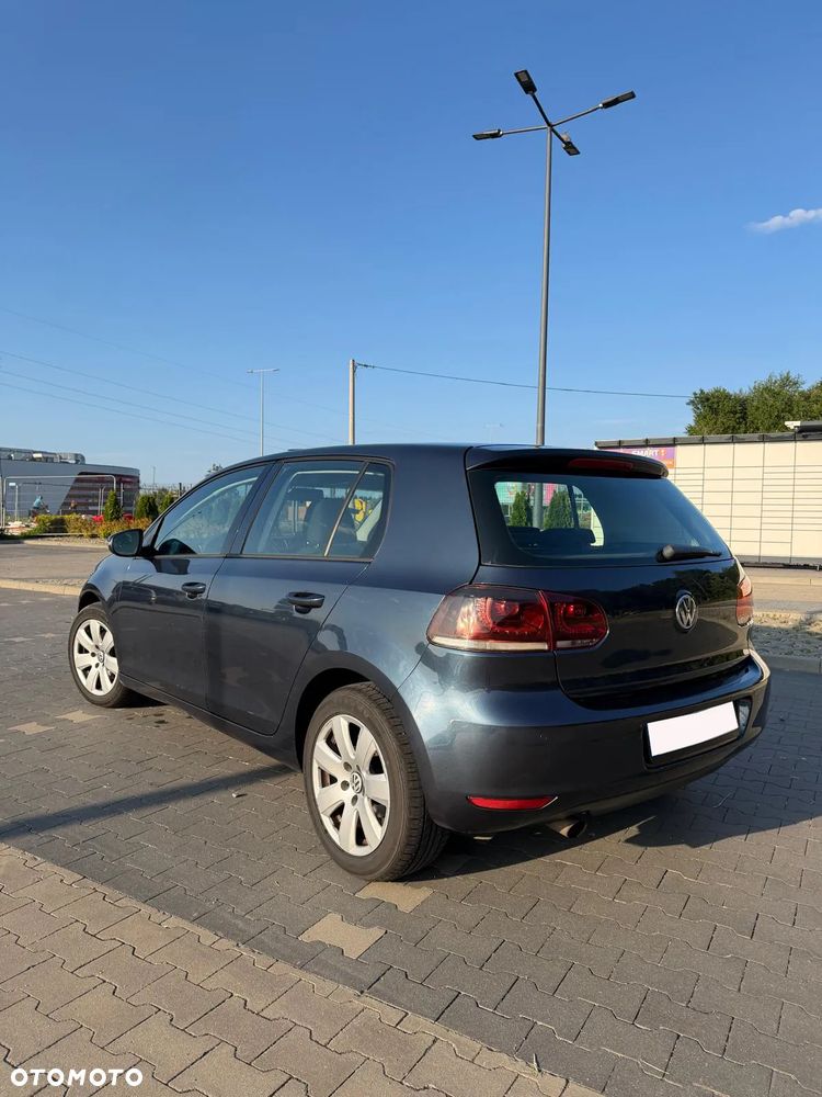 Volkswagen Golf 1.6 TDI Comfortline - 4