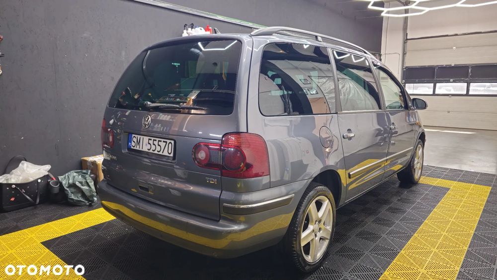Volkswagen Sharan 1.9 TDI Comfortline - 3