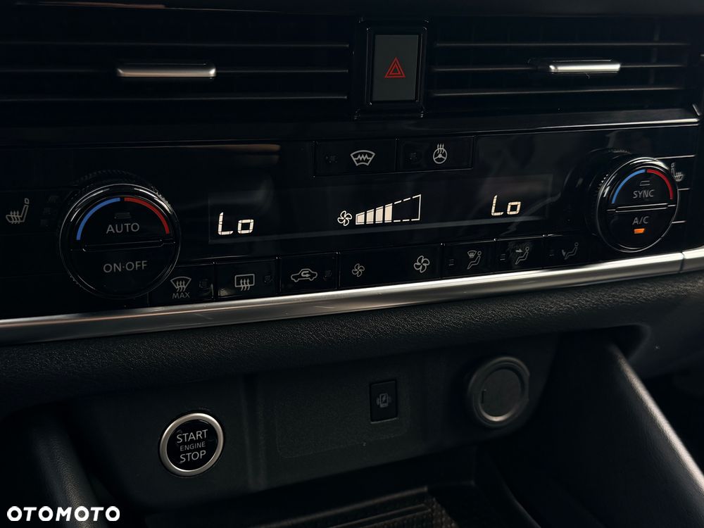 Nissan Qashqai 1.3 DIG-T MHEV Xtronic N-Connecta - 24