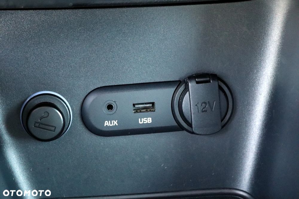 Kia Ceed 1.6 GDI Dream Team Edition - 40