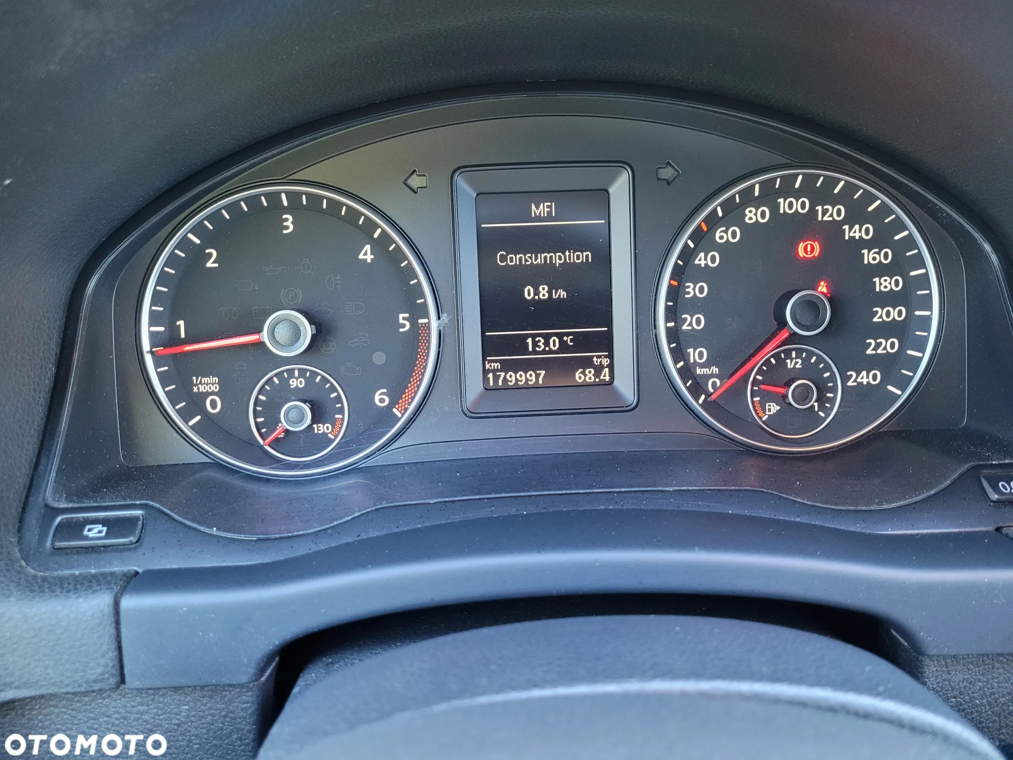 Volkswagen Golf Plus 1.6 TDI BlueMot Comfortline - 23