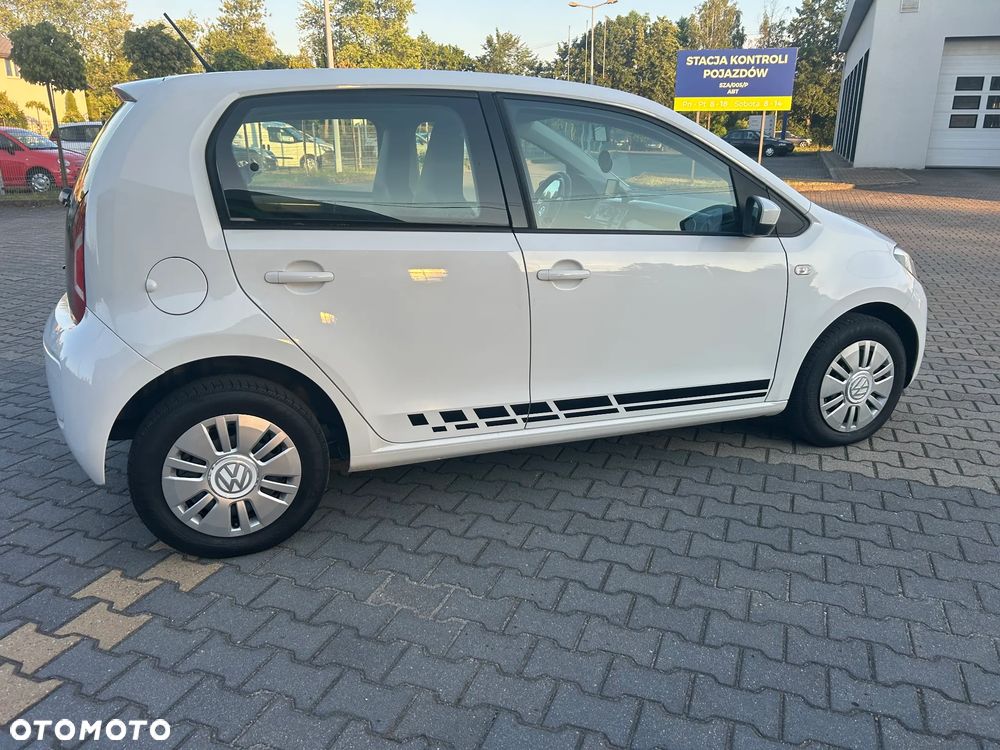 Volkswagen up! BlueMotion Technology move - 7