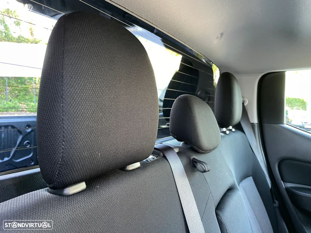 Mitsubishi L200 2.3 DI-D CD Invite Strakar Look 2WD - 32