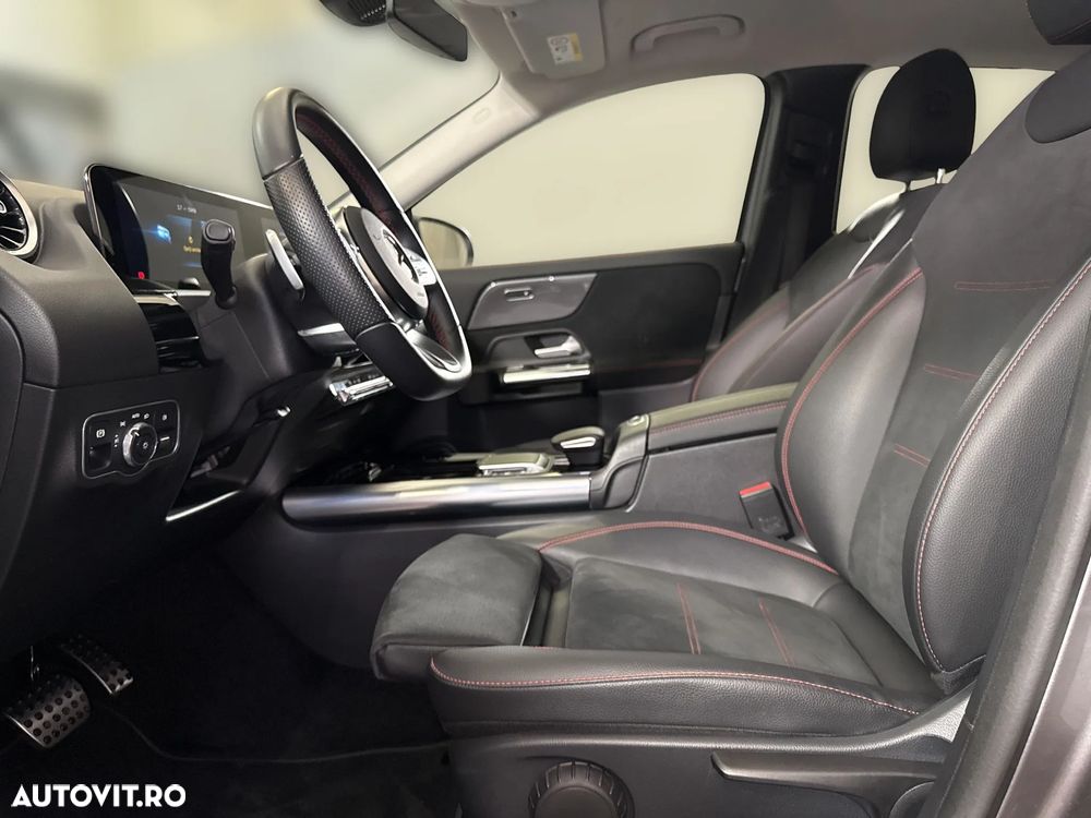 Mercedes-Benz GLA - 24