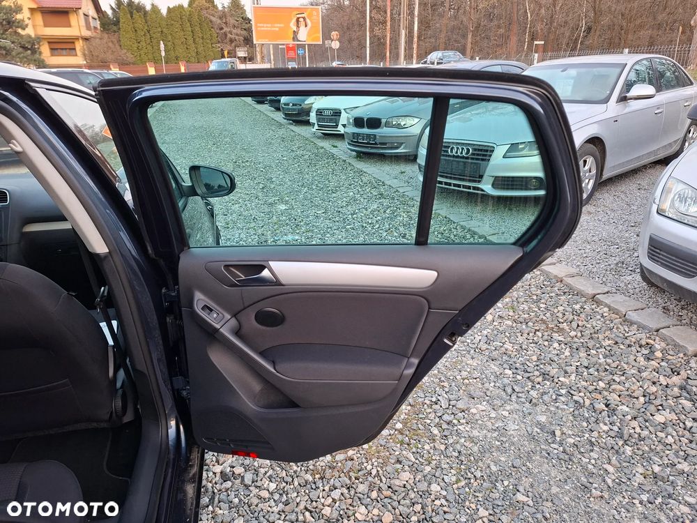 Volkswagen Golf 1.2 TSI BlueMotion Technology Comfortline - 17