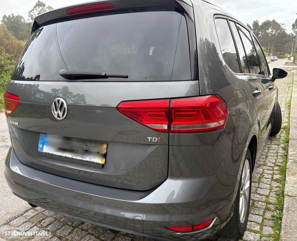 VW Touran 1.6 TDI Highline DSG - 17