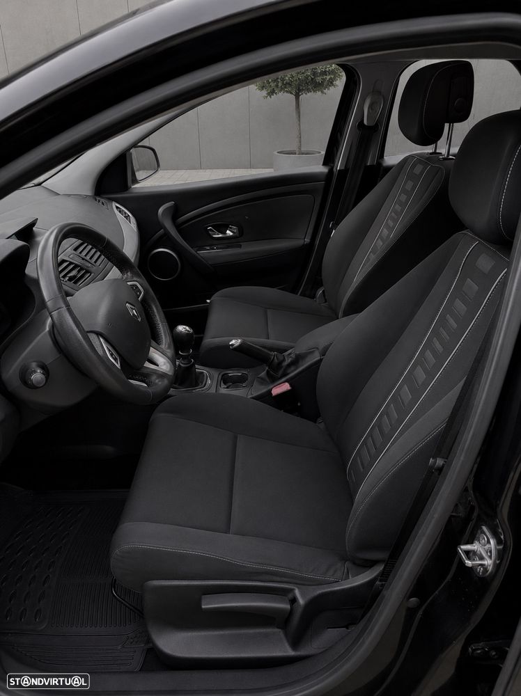 Renault Mégane Sport Tourer 1.5 dCi Dynamique - 12
