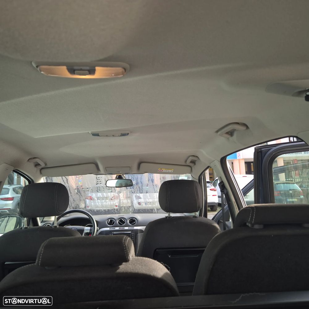 Ford S-Max 2.0 TDCi Titanium 7L - 8