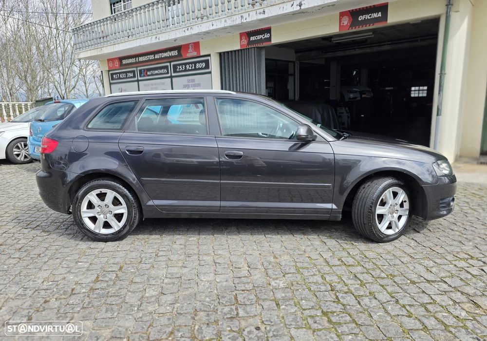 Audi A3 Sportback 2.0 TDi Attraction - 9