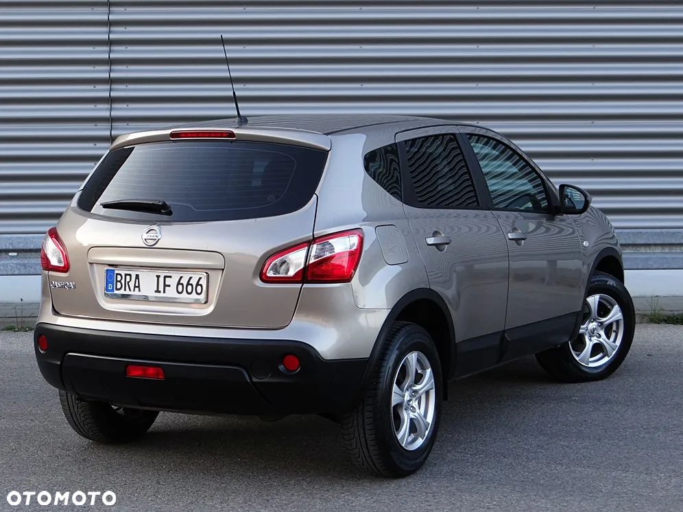 Nissan Qashqai 1.6 visia - 4