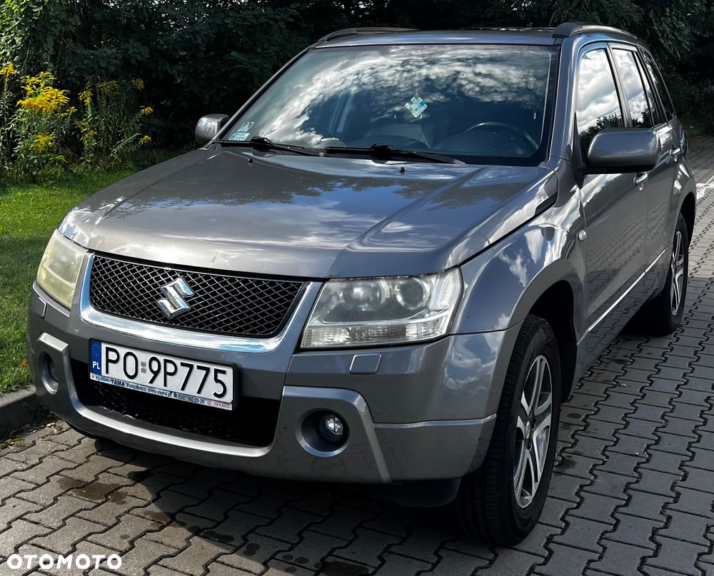 Suzuki Grand Vitara 2.0 De luxe - 1
