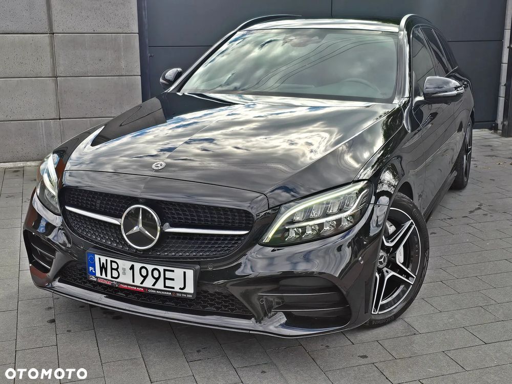 Mercedes-Benz Klasa C 300 4Matic 9G-TRONIC Night Edition - 6