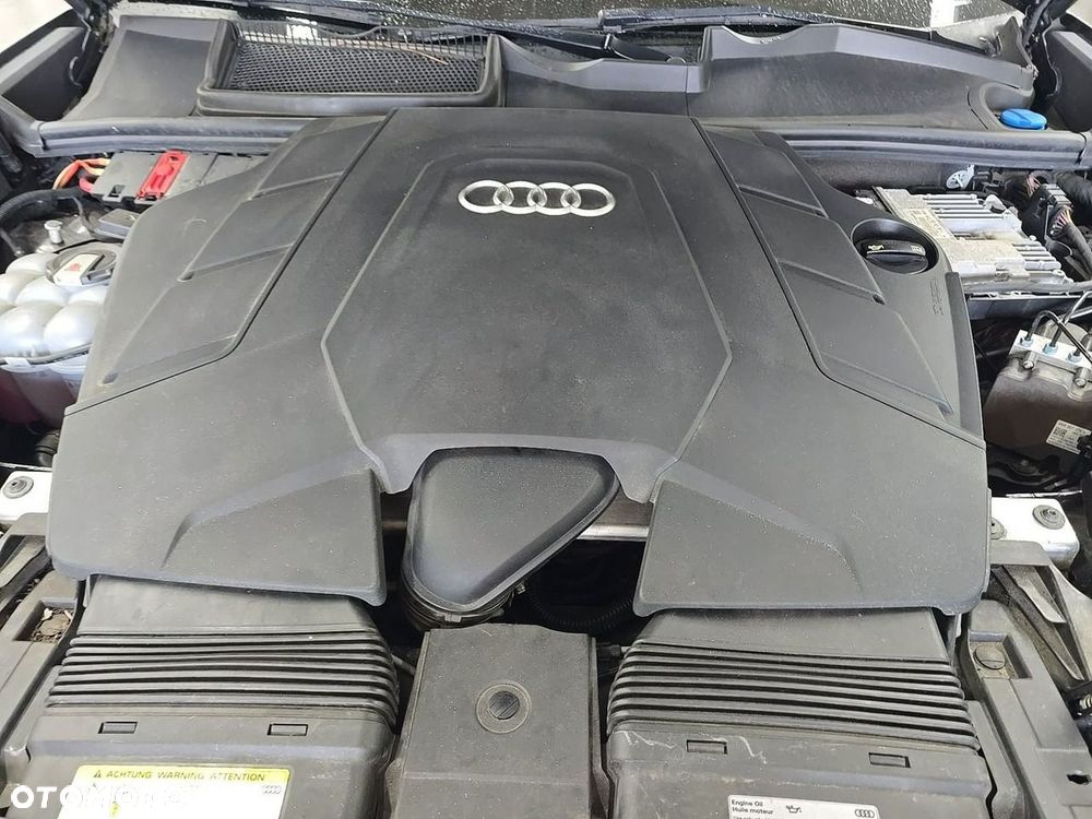 Audi Q8 - 11