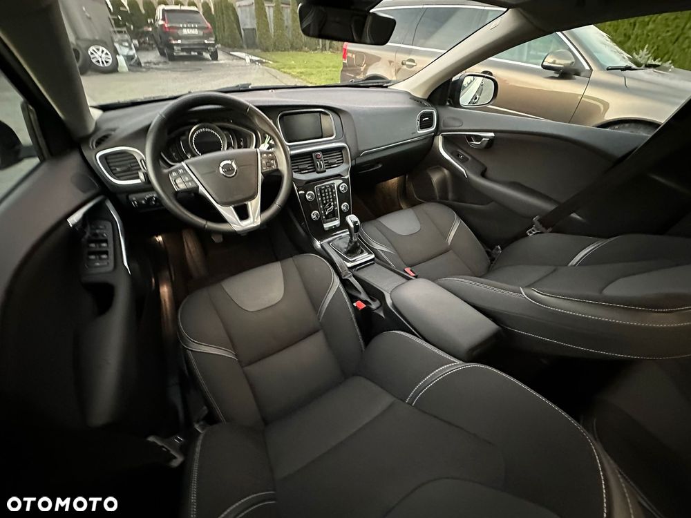 Volvo V40 T2 Drive-E Summum - 17