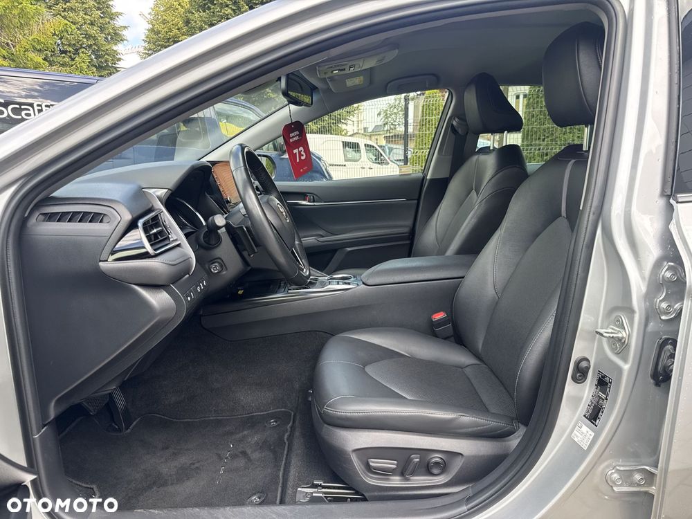 Toyota Camry 2.5 Hybrid Executive CVT - 13