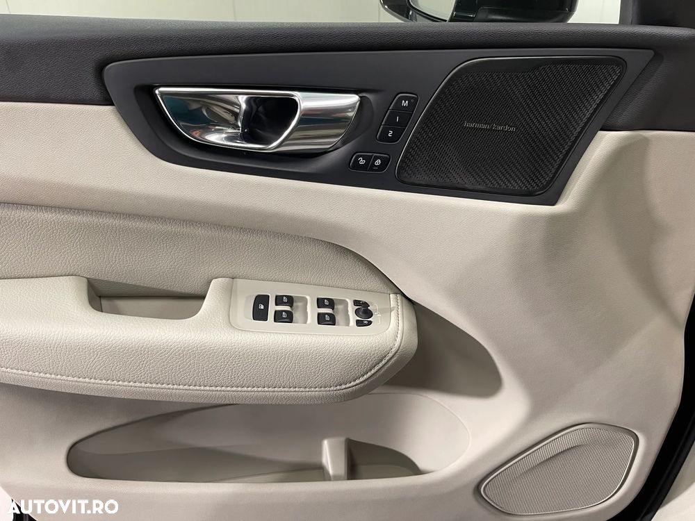 Volvo XC 60 B4 MHEV AWD Inscription - 27