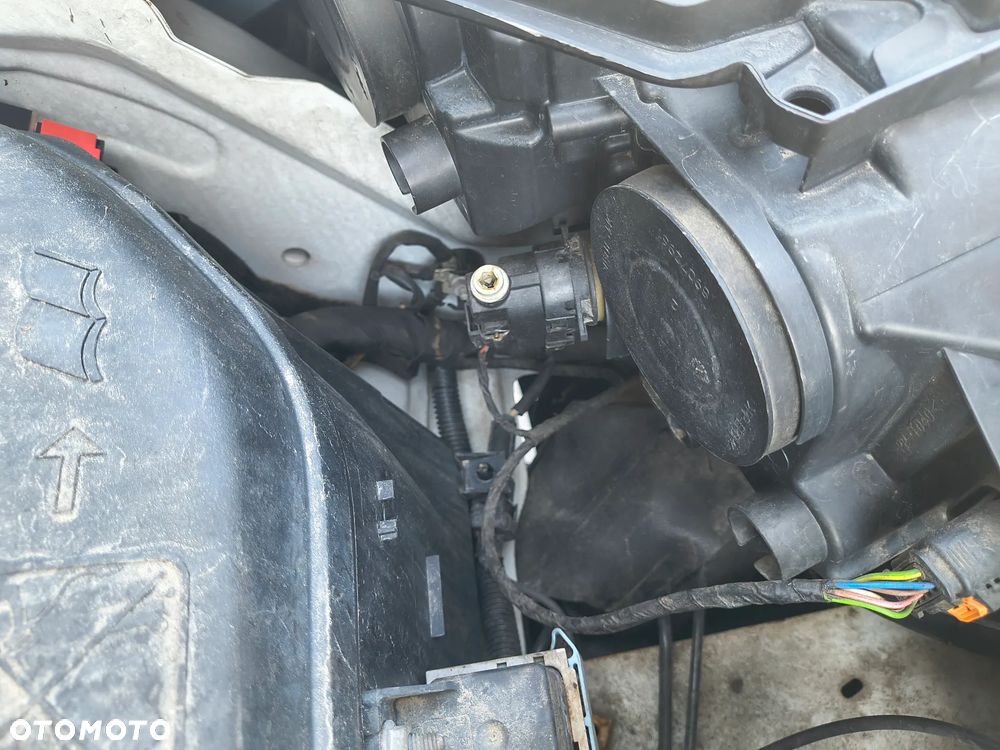Peugeot 5008 HDI 150 Active - 38