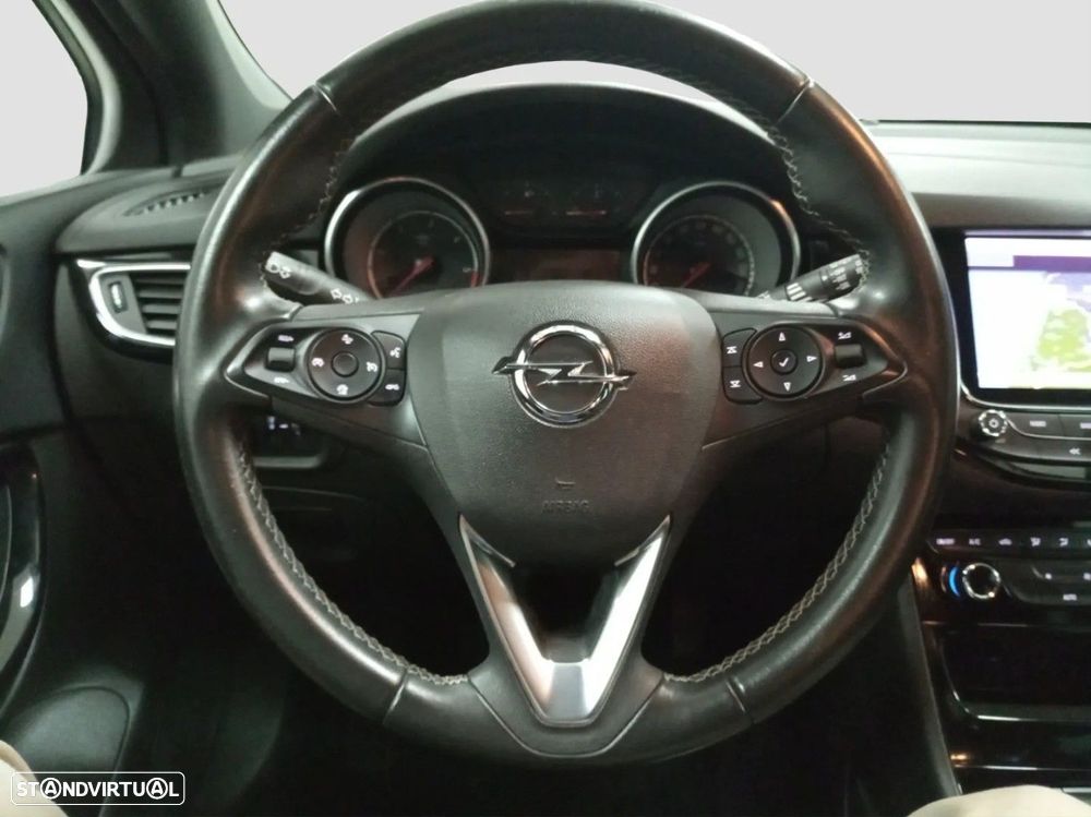 Opel Astra Sports Tourer - 11