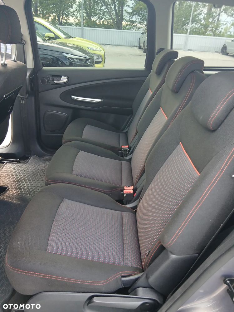 Ford Galaxy 2.0 Titanium - 13