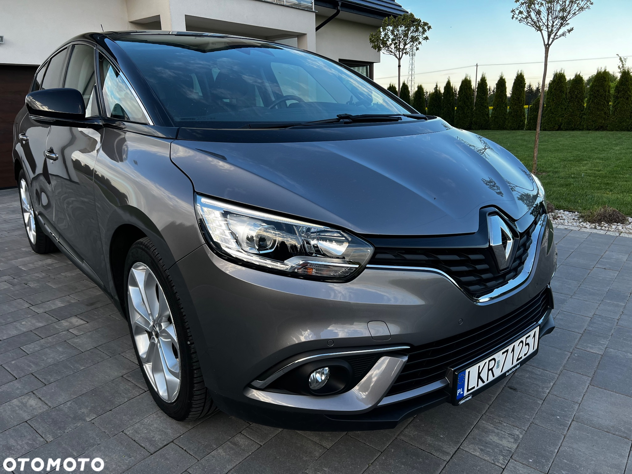 Renault Scenic - 7