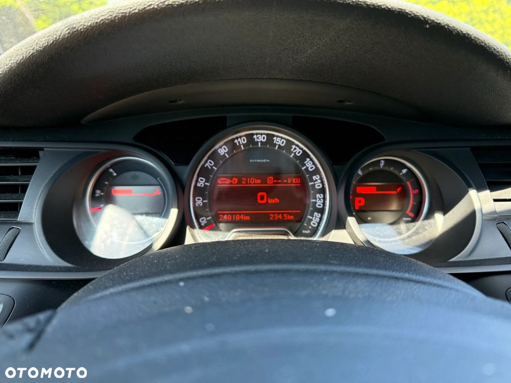 Citroën C5 HDi 135 FAP Confort - 2