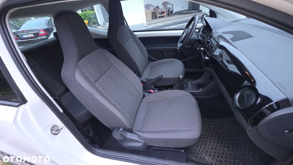 Volkswagen up! - 11
