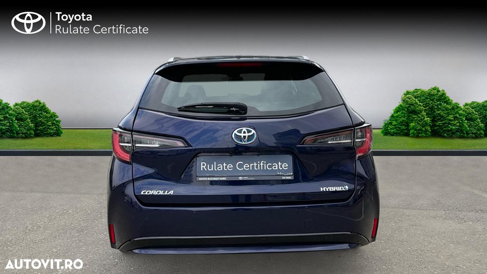 Toyota Corolla 1.8 HSD Business - 8