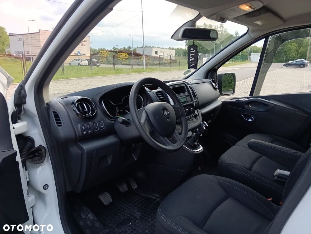 Renault TRAFIC - 8