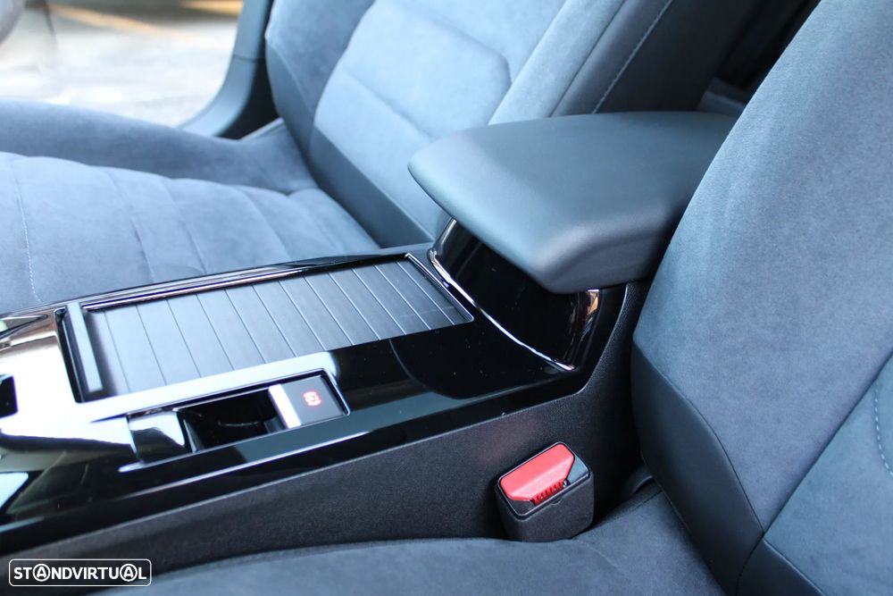 Citroën C4 X PureTech 130 Stop&Start EAT8 PLUS - 39