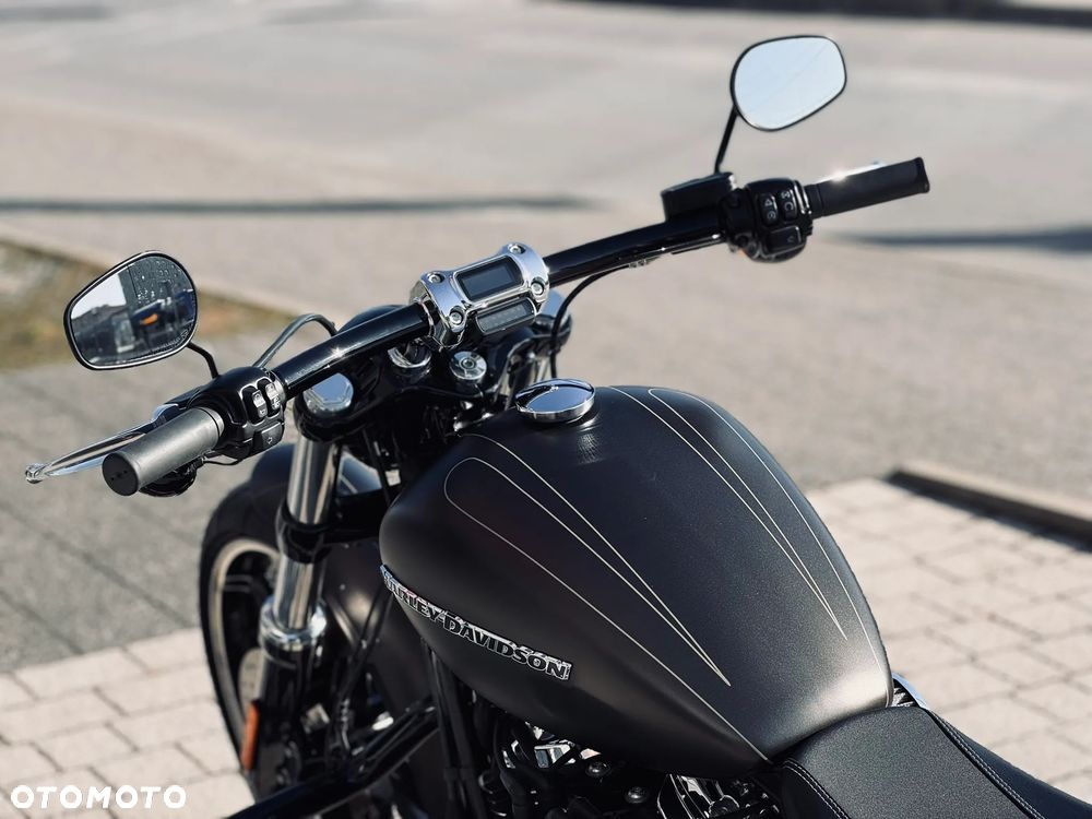 Harley-Davidson Softail Breakout - 13