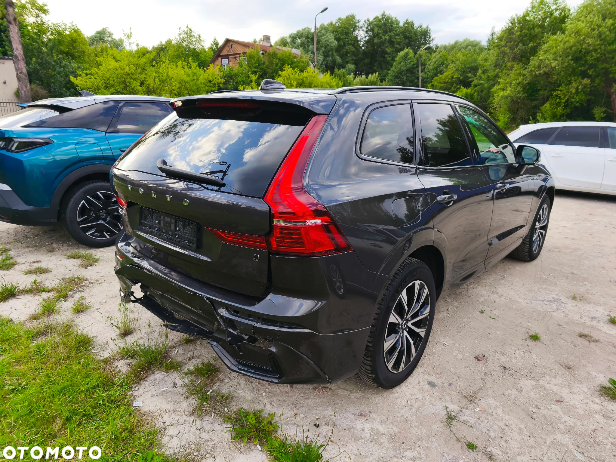 Volvo XC 60 B4 D AWD Plus Dark - 12