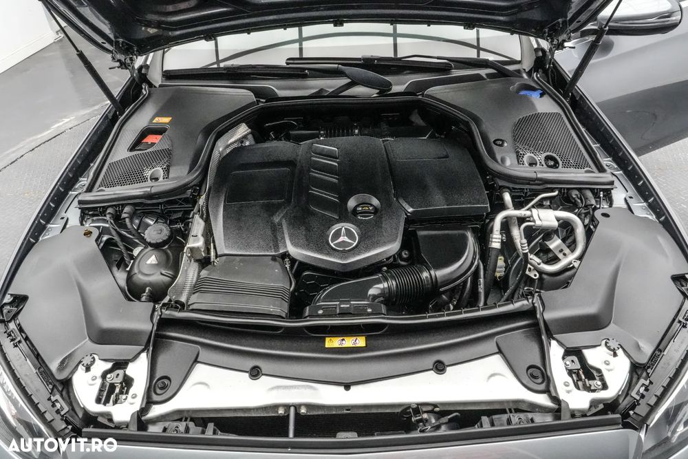 Mercedes-Benz E 220 d 9G-TRONIC Exclusive - 26