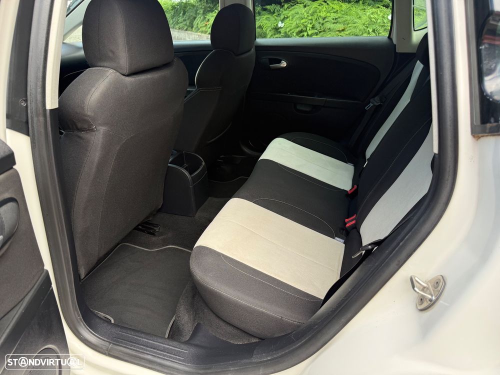 SEAT Leon 2.0 TDI FR - 11