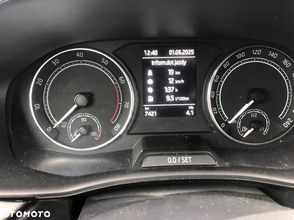 Skoda Fabia 1.0 MPI Ambition - 4