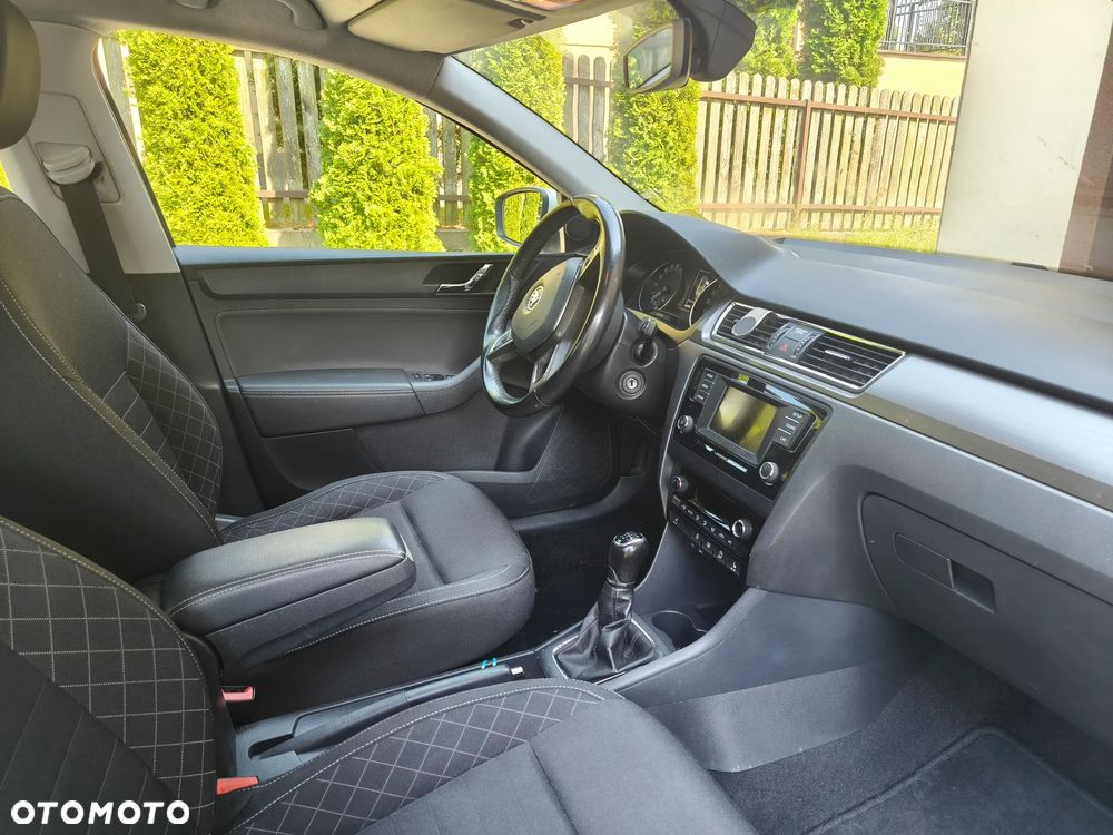 Skoda RAPID 1.6 TDI DPF Style - 7