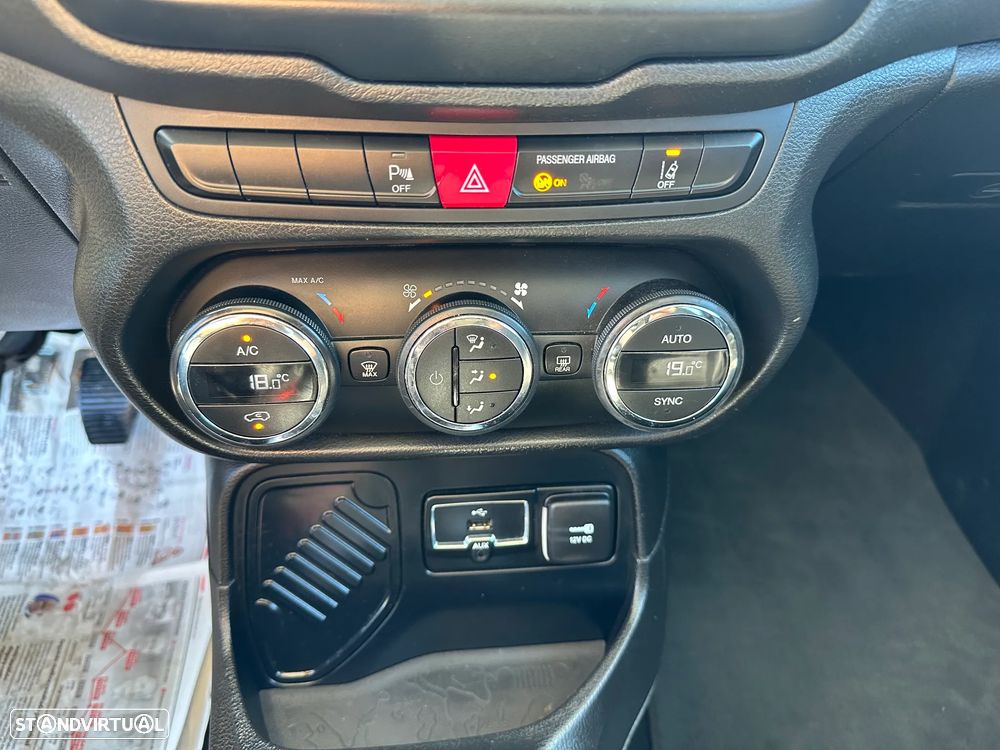 Jeep Renegade 1.6 MJD SkyEdition - 20