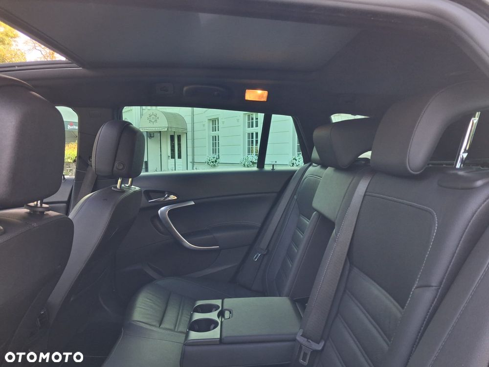 Opel Insignia - 11