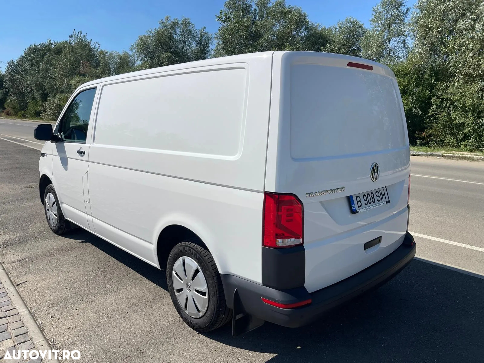 Volkswagen Transporter Kombi T6.1 2.0 TDI 81 kW KR - 12