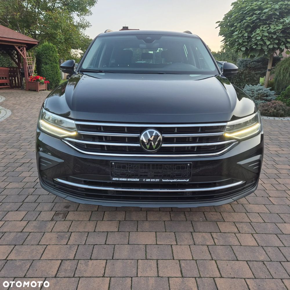 Volkswagen Tiguan - 9