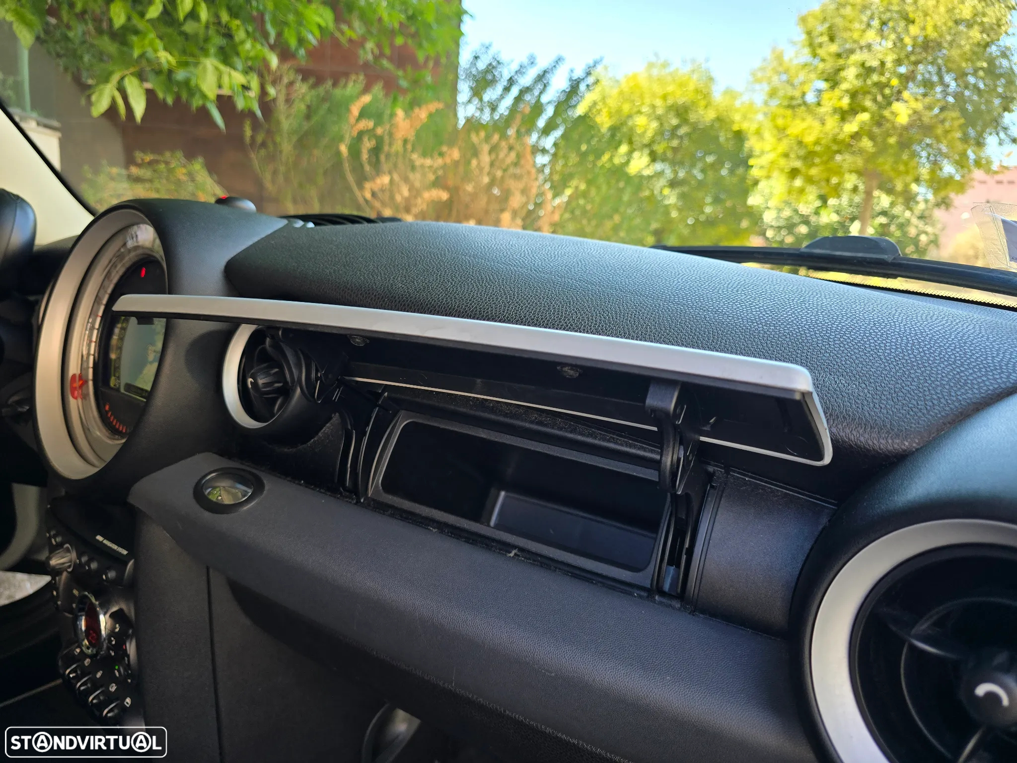 MINI Clubman Cooper D - 15