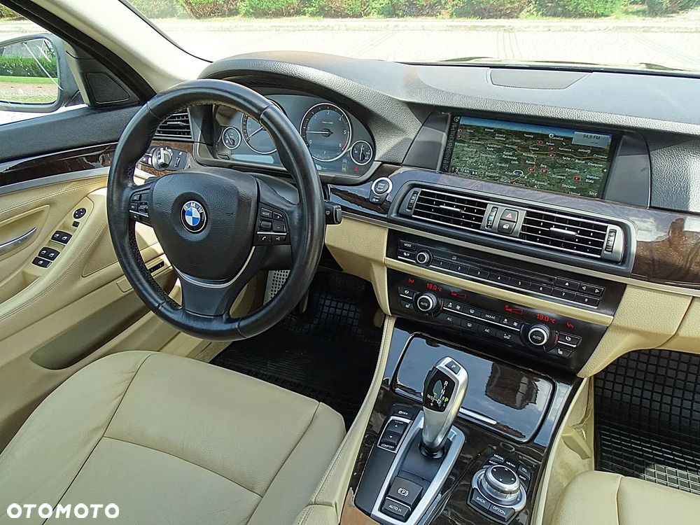 BMW Seria 5 520d - 35