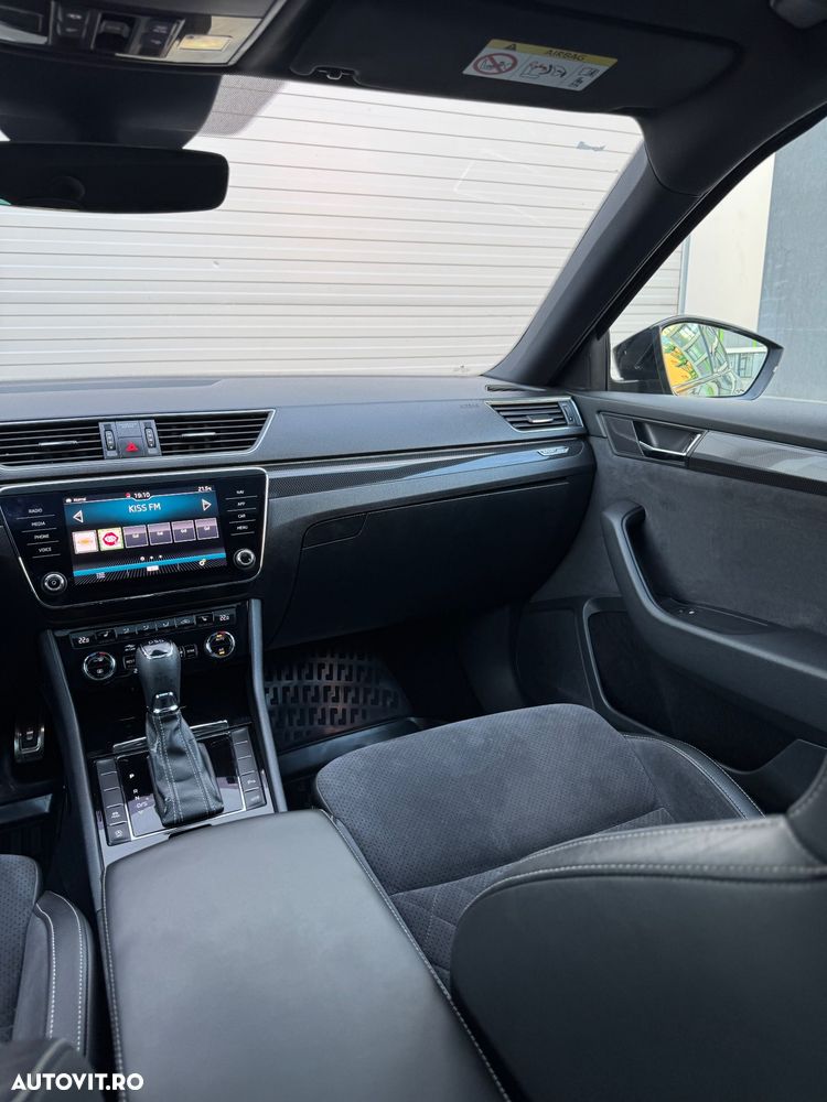 Skoda Superb 2.0 TDI DSG Sportline - 25