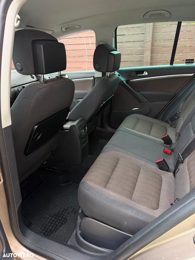 Volkswagen Tiguan 2.0 TDI 4Motion BMT Sport & Style - 30