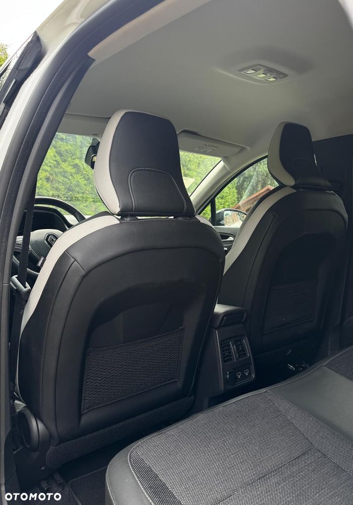 Renault Captur - 19