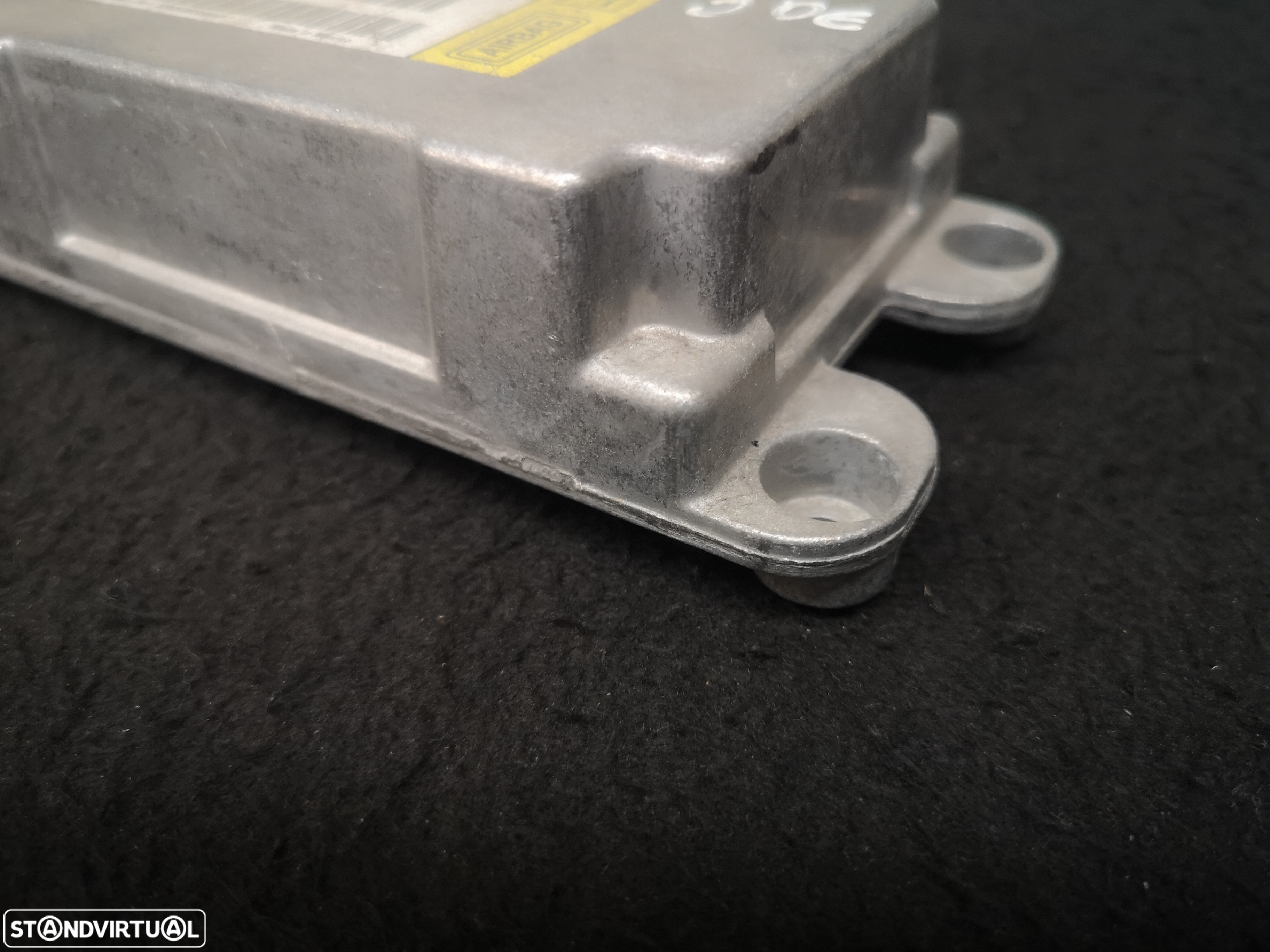 Centralina de airbag bmw5 e60 e61 2003+ - 4