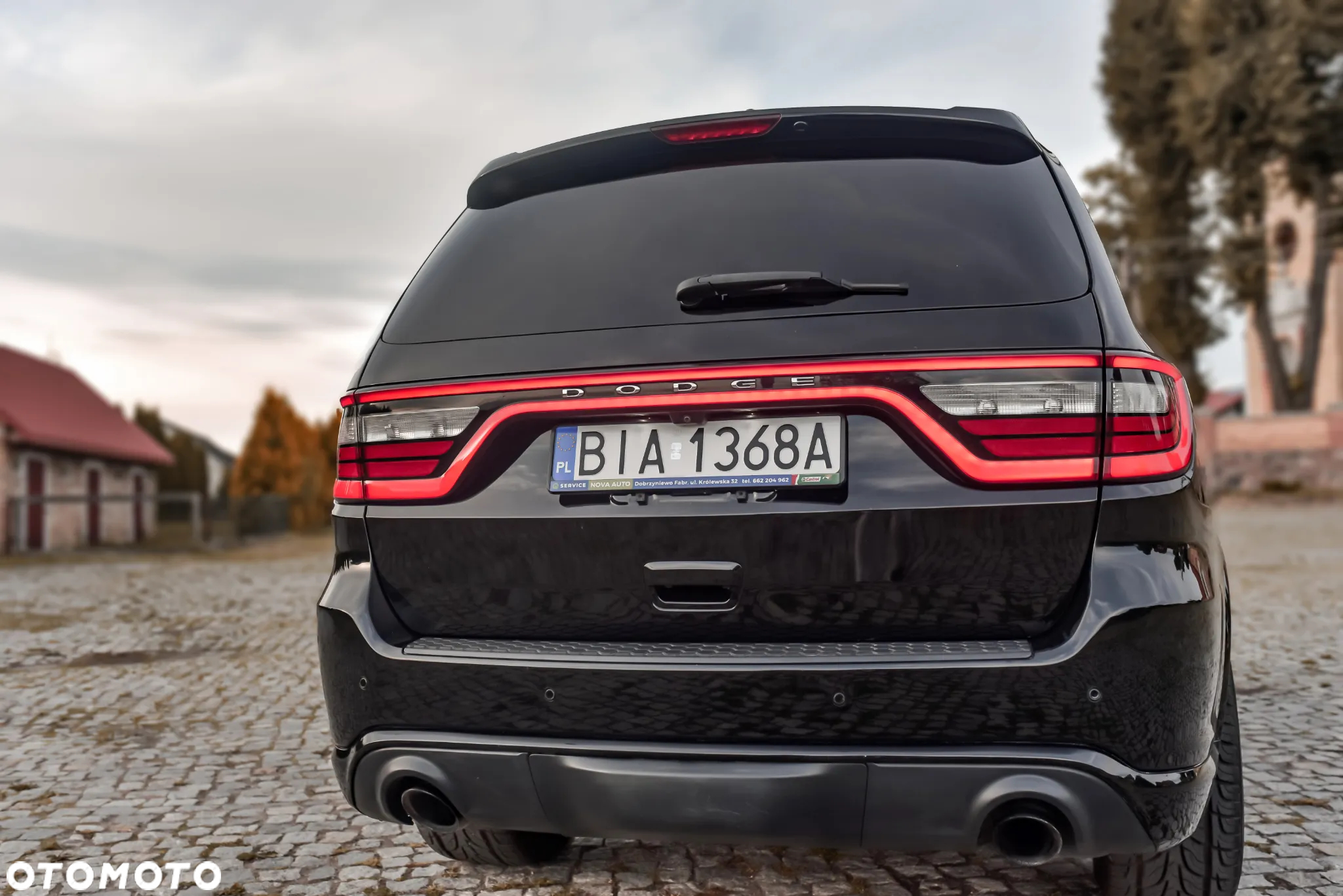 Dodge Durango 6.4 SRT - 16