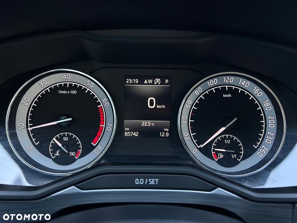 Skoda Superb 2.0 TSI Ambition DSG - 26